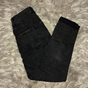 High waisted vintage mom jeans!